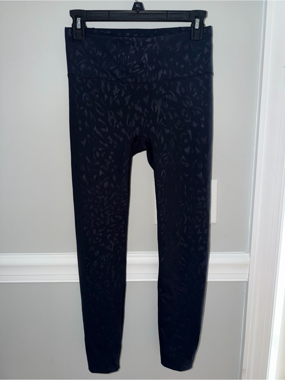 High-Waist Black Leopard Active Leggings